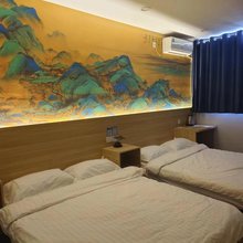 秦皇岛揽月阁民宿(山海关古城景区店)