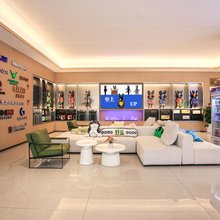 至上UP电竞酒店(西安钟鼓楼桥梓口地铁站店)