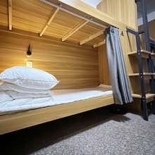 沪漂青年求职公寓(镇坪路地铁站店)