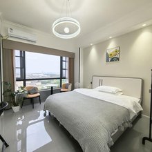 成都逸方公寓(龙湖蜀新天街店)