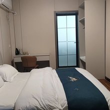 青蓝旅馆
