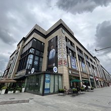 沪宜居公寓(江桥万达金运路地铁站店)