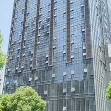 湾湾公寓(南京六合荣盛广场店)