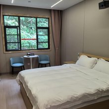 红岩民宿