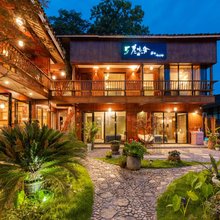 梵境舍民宿(梵净山寨沙侗寨店)