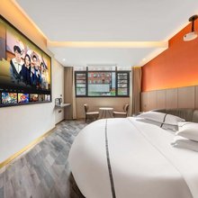 泊客湾公寓(潢川体育中心店)