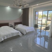 洽恩拉克民宿农家院