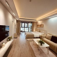 铂尔顿酒店(北海阳光城悦江海店)