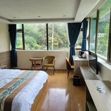 工布江达贡桑德姆家庭旅馆