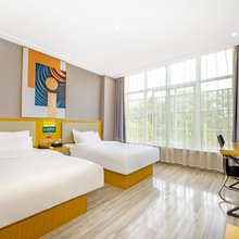 阜阳龙亦优选酒店(阜阳技师学院店)