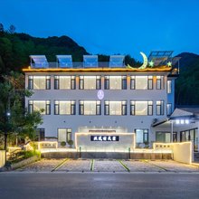 双凤村民宿(月亮湾风景区店)
