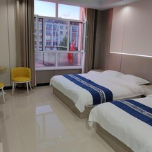 乌拉盖百家居宾馆