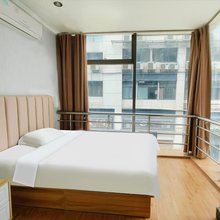 缘合花宾馆(东风公司地铁站武汉体育中心店)
