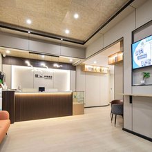 橙谊连锁酒店(武汉理工大学南湖校区维佳佰港城店)