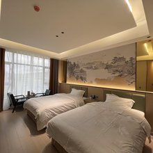 阿坝斯尔情酒店