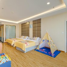 海之悦假日酒店(万平口景区日照高铁站店)