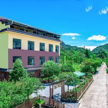 雅乐居休闲庄(峨眉山景区零公里店)