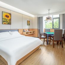 遇见云上居酒店