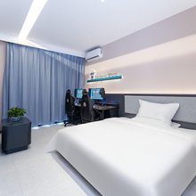 爱电竞酒店(郑州医学院地铁站店)