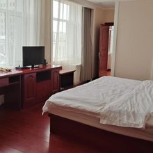 西乌旗荣利元宾馆