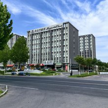 白玉兰酒店(淄博大学城店)