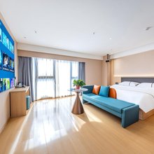 钜溢假日酒店(大明宫西地铁站店)