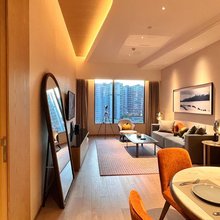 Qian's House锦誉全套房行政公寓(成都金融城店)