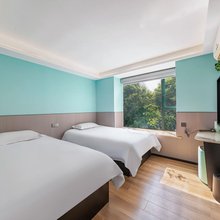 MAXACCOM未来酒店(上海虹桥机场七宝古镇店)