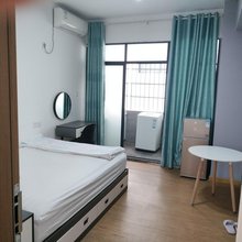 简一公寓(广州白云山永泰地铁站店)