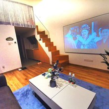 枫林十月loft民宿(大连体育中心店)