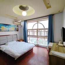 蓝华宾馆(武汉建设学校王家湾地铁站店)