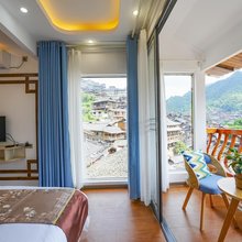 西江山间寄月精品民宿