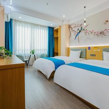 巴塘桃花岛酒店