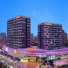 芊雅观影民宿(新郑双湖大道龙湖锦艺城店)