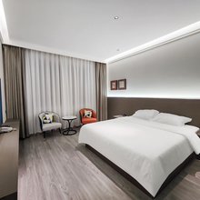 犍为诺亚民宿(罗城古镇店)