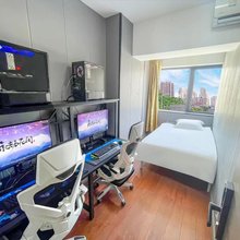 小月亮电竞酒店