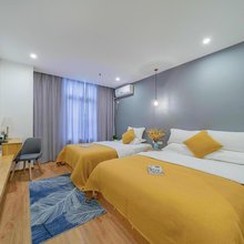 仪简酒店(北碚西南大学地铁站店)