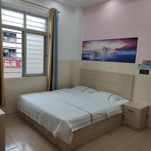 遇见精品公寓(熊猫广场店)