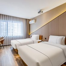 翡木电影酒店(沈阳故宫中街地铁站店)