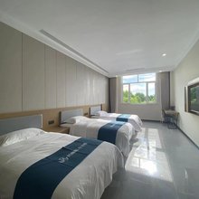 如家华驿精选酒店(平山东回舍镇店)
