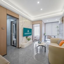 锐思堡国际公寓(赣州万象城天钻店)