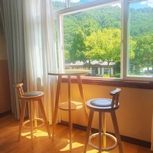 峰下住民宿(鼎湖峰景区店)