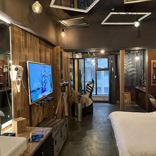 来野电竞民宿(小寨地铁站店)