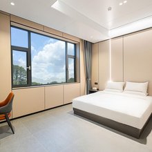 长治艾予民宿(和平医院店)