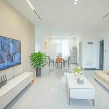 芒市品爱民宿(财富中心店)