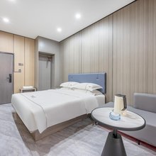 雅苑轻居(大朗松山湖风景区店)