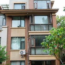 弥勒青熙民宿(湖泉水世界店)