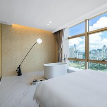 塞纳印象民宿(贵阳花果园白宫店)