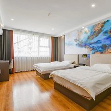 绿都时尚酒店(郑州中州大道七里河地铁站店)