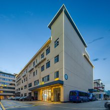 住一夏酒店(深圳宝安机场固戍地铁站店)